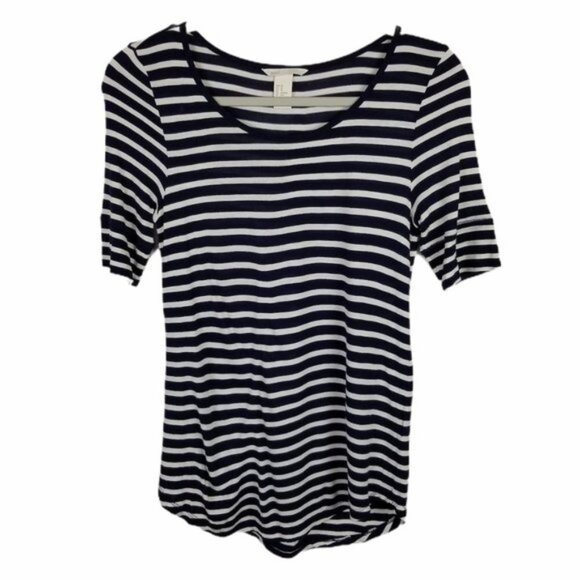H&M Striped Half Sleeve Shirt Women's XS Basic Scoop Neck Navy Blue White - Picture 1 of 7